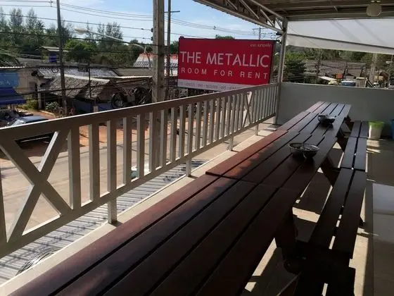 The Metallic Hostel - Yerinde Yemek