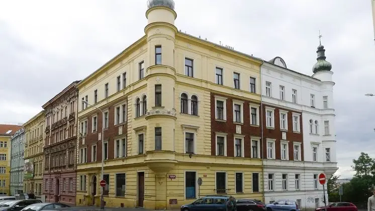 METRO Apartment