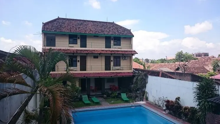 Metro Guest House