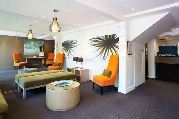 Metro Mirage Hotel Newport - Lobi