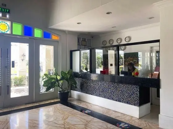 Metro Vigan Fiesta Garden Hotel - Lobi