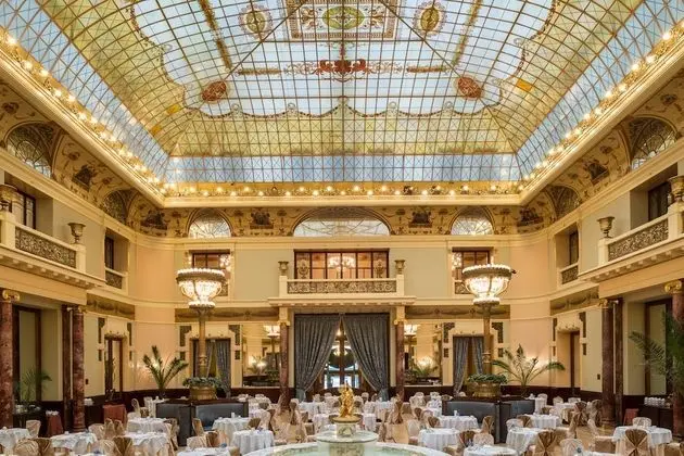 Hotel Metropol Moscow - Yerinde Yemek