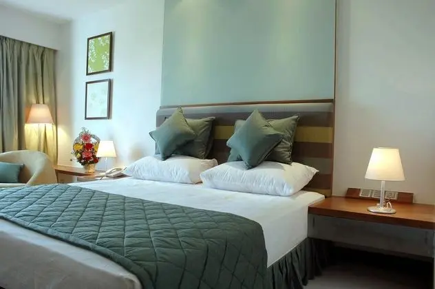The Metropole Hotel - Oda