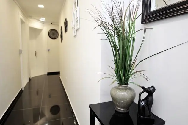 Metropole Luxury Rooms