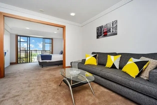Metropolis 1 Bedroom with Parking - Öne Çıkan Resim