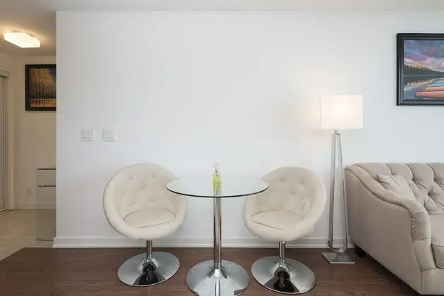 Metropolis Condotel Suites - York Street - Oda Düzeni