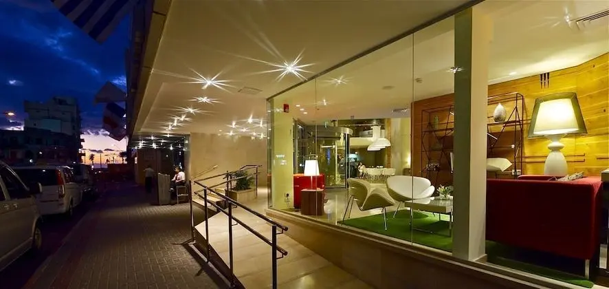 Metropolitan Hotel - Dış Mekan