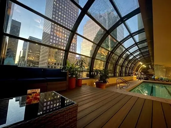 Metropolitan Hotel Vancouver - Havuz