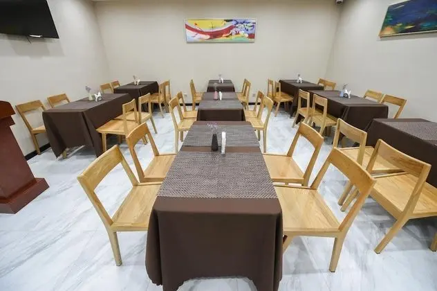 Metropolo Shanghai Hongqiao Airpart Wuzhong Road Hotel - Yerinde Yemek