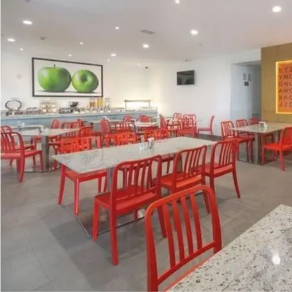 Hotel México Plaza Silao Aeropuerto - Yerinde Yemek