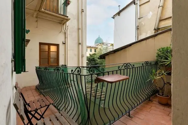 Mezzo 30 in Firenze With 3 Bedrooms and 2 Bathrooms