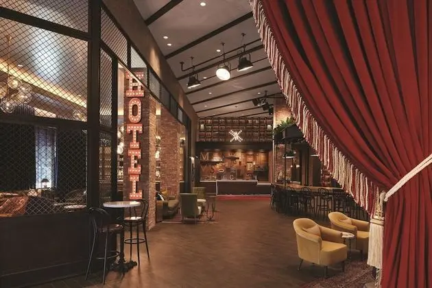 MGM Springfield - Lobi