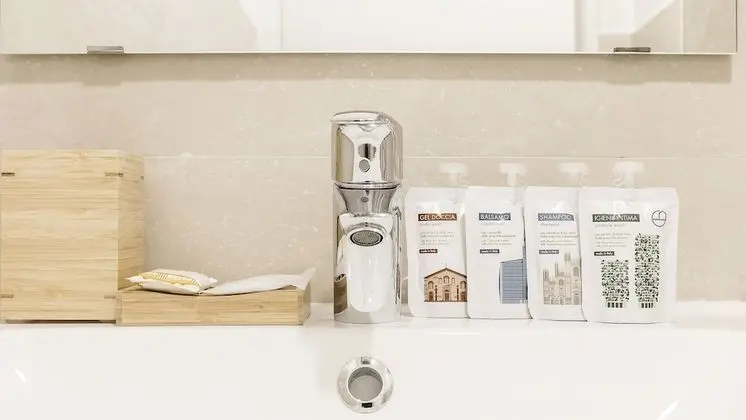 Mi-brgz1a2 Bergonzoli Place - Bilo A - Dance