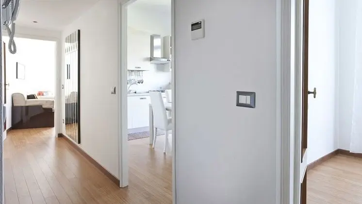 Mi-pfir4a4 - Piazza Firenze 4