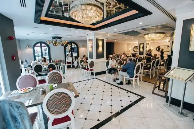 Mia Berre Hotels - Restoran