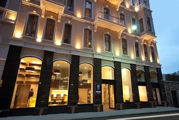 Mia Pera Hotel & Spa