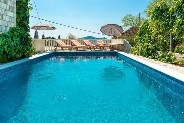 Villa Mia -three-bedroom Villa With Swimming Pool ID Direct Booker 990 - Oda
