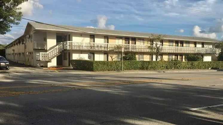 Miami Airport Apartment Inn