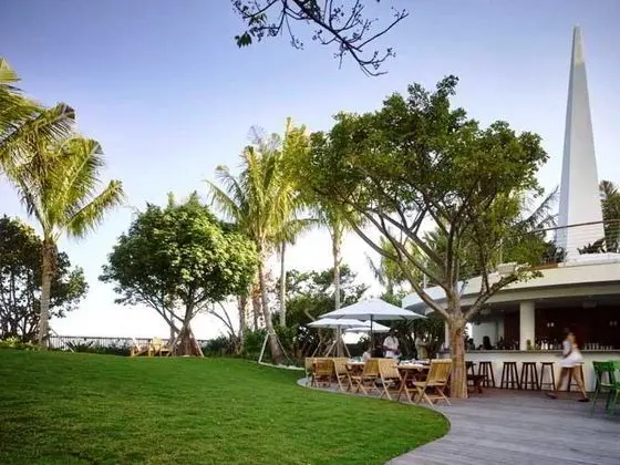 The Miami Beach Edition