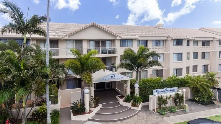 MIAMI BEACHSIDE HOLIDAY APARTMENTS
