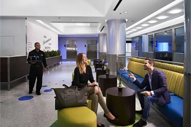 Miami International Airport Hotel - Bar