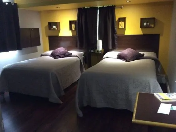 Miami Motel - Oda