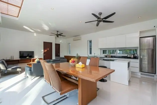 Miami-Style Villa  2BR private pool