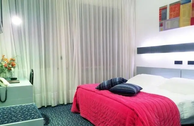 Hotel Michelangelo - Biella - Oda
