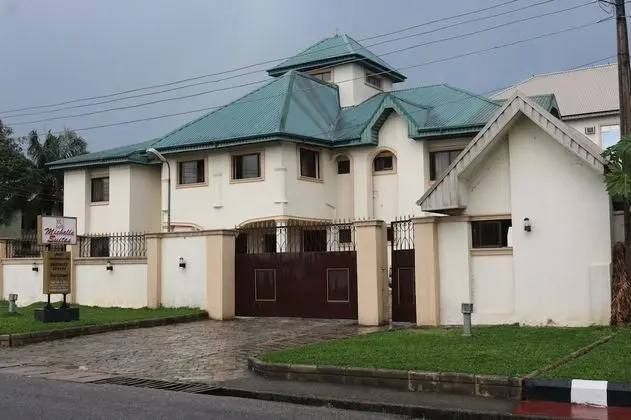Michelle Suites
