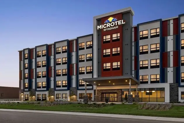 Microtel Inn & Suites Montreal Airport - Dorval QC - Dış Mekan