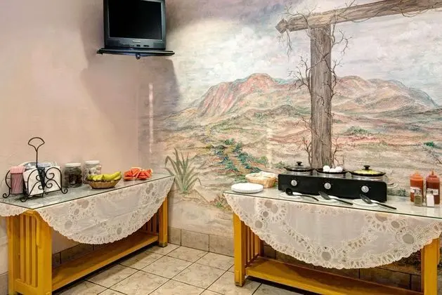MICROTEL INN & SUITES BY WYNDHAM ALBUQUERQUE WEST