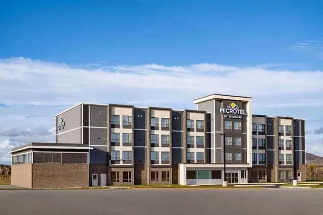 Microtel Inn & Suites by Wyndham Antigonish - Dış Mekan