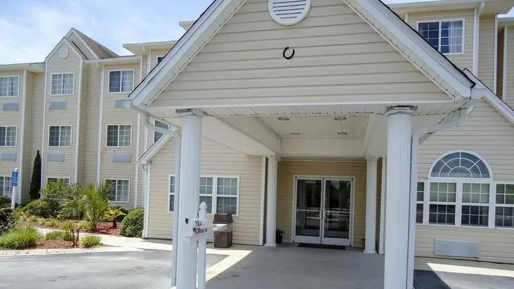Microtel Inn & Suites by Wyndham Brunswick South