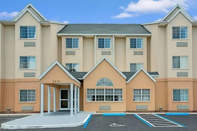 MICROTEL INN & SUITES BY WYNDHAM BUSHNELL