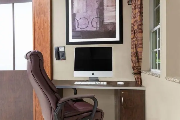 MICROTEL INN & SUITES BY WYNDHAM COLUMBIA/AT FORT