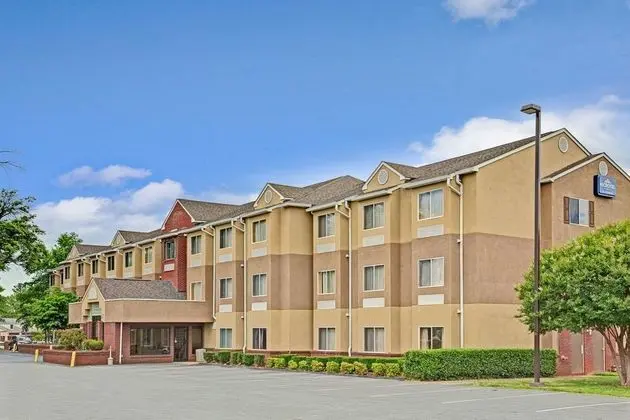 MICROTEL INN & SUITES BY WYNDHAM CORNELIUS/LAKE N