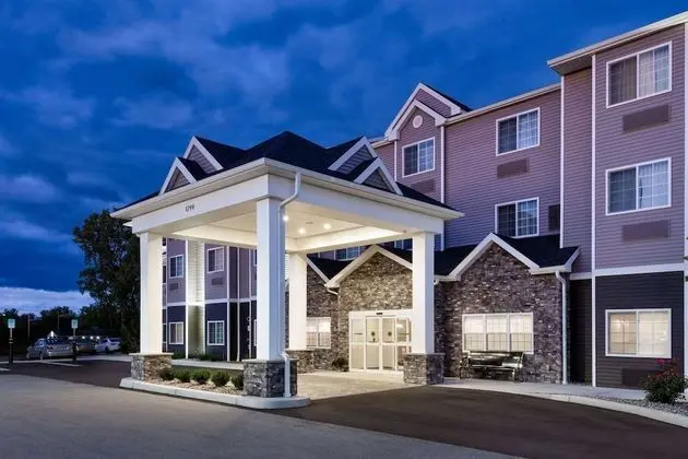Microtel Inn & Suites by Wyndham Farmington - Dış Mekan