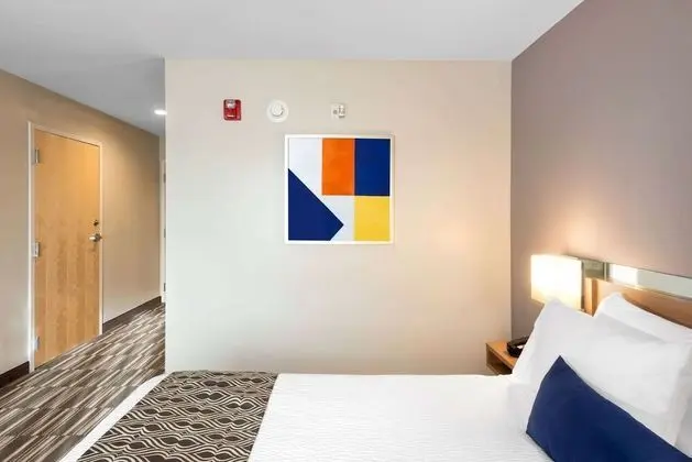 Microtel Inn & Suites by Wyndham Farmington - Oda