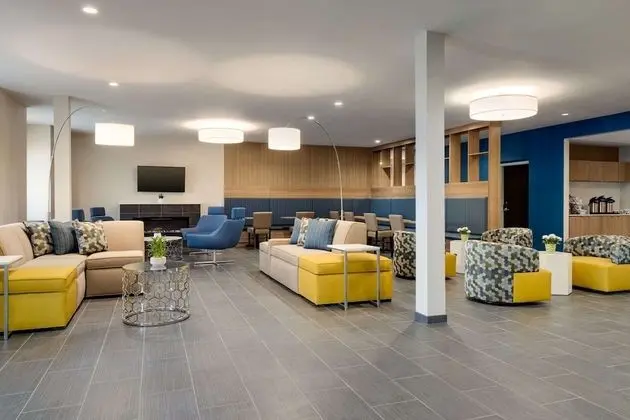 Microtel Inn & Suites by Wyndham Gambrills - Lobi
