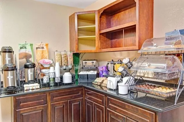 MICROTEL INN & SUITES BY WYNDHAM GATLINBURG
