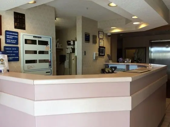 MICROTEL INN & SUITES BY WYNDHAM GREENSBORO