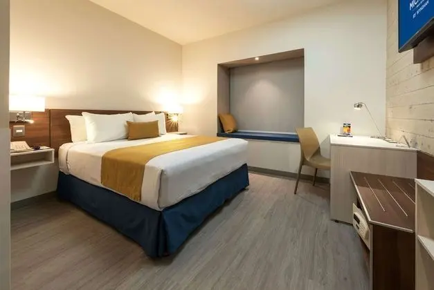 Microtel Inn & Suites by Wyndham Guadalajara Sur - Oda