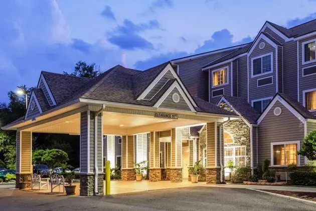 MICROTEL INN & SUITES BY WYNDHAM JACKSONVILLE AIR