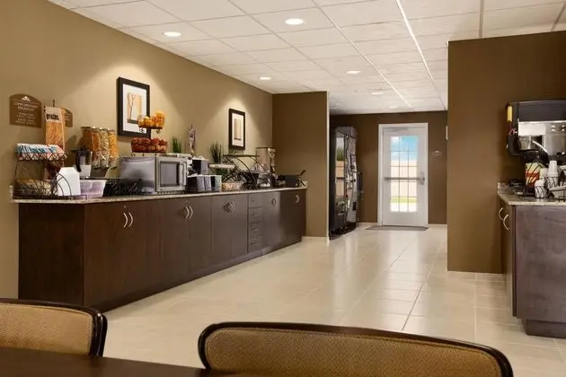 MICROTEL INN & SUITES BY WYNDHAM KENEDY
