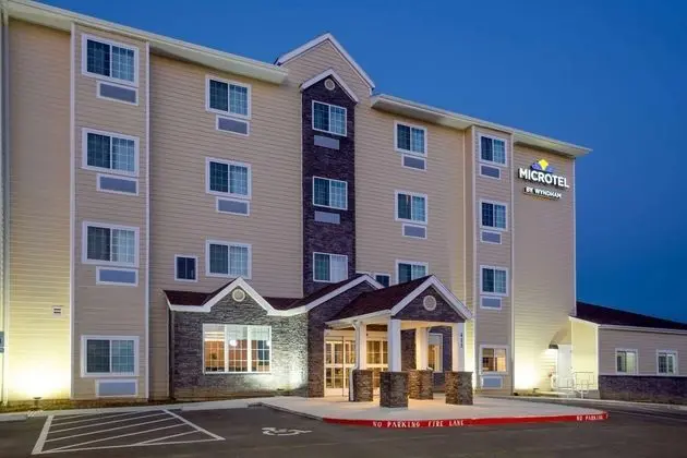 Microtel Inn & Suites by Wyndham Liberty/NE Kansas City Area - Dış Mekan