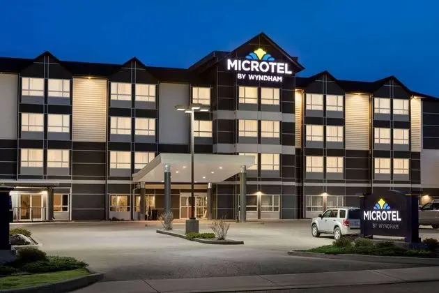 Microtel Inn & Suites By Wyndham Lloydminster - Dış Mekan