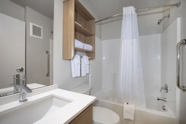 Microtel Inn & Suites by Wyndham Loveland - Banyo Tipleri