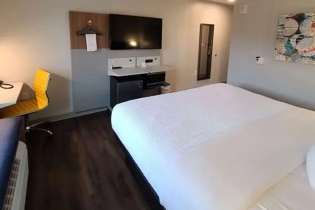 Microtel Inn & Suites by Wyndham Milford - Oda