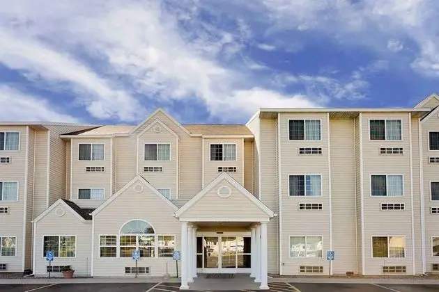 MICROTEL INN & SUITES BY WYNDHAM PRAIRIE DU CHIEN