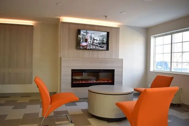 Microtel Inn & Suites by Wyndham Raleigh - Lobi